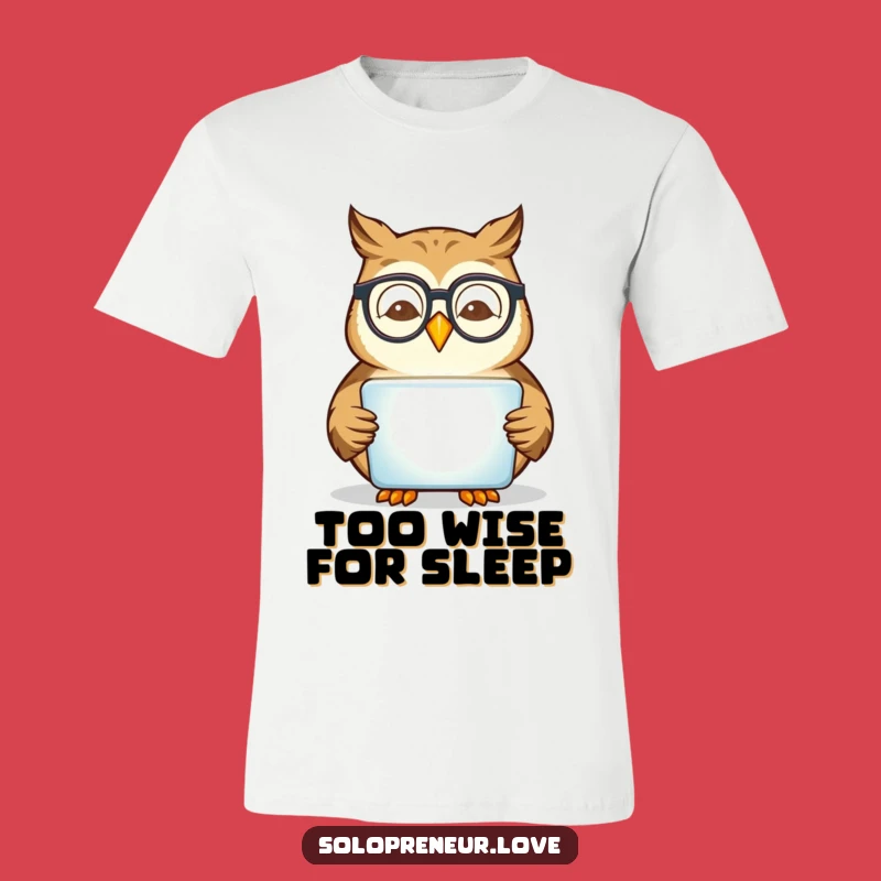 Funny Owl Reading T-Shirt: Smart & Techy Bird - Hilarious Funny Gift!